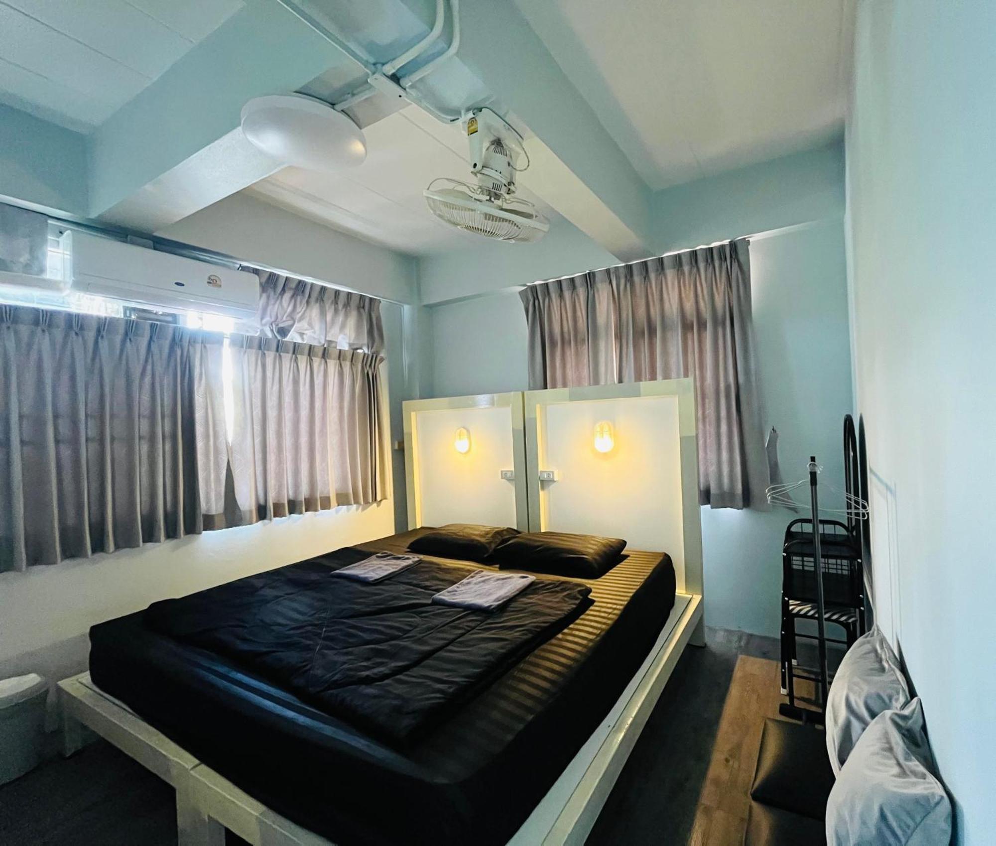 Patone Hostel Phra Nakhon Si Ayutthaya Exterior photo
